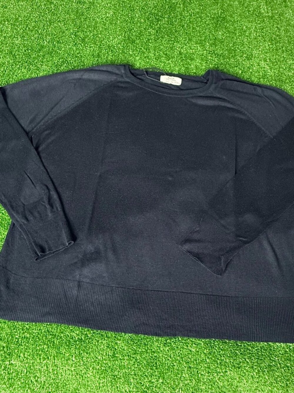ZARA Women’s Black Lightweight Knit Sweater Raglan Sleeve Crew Neck Size M